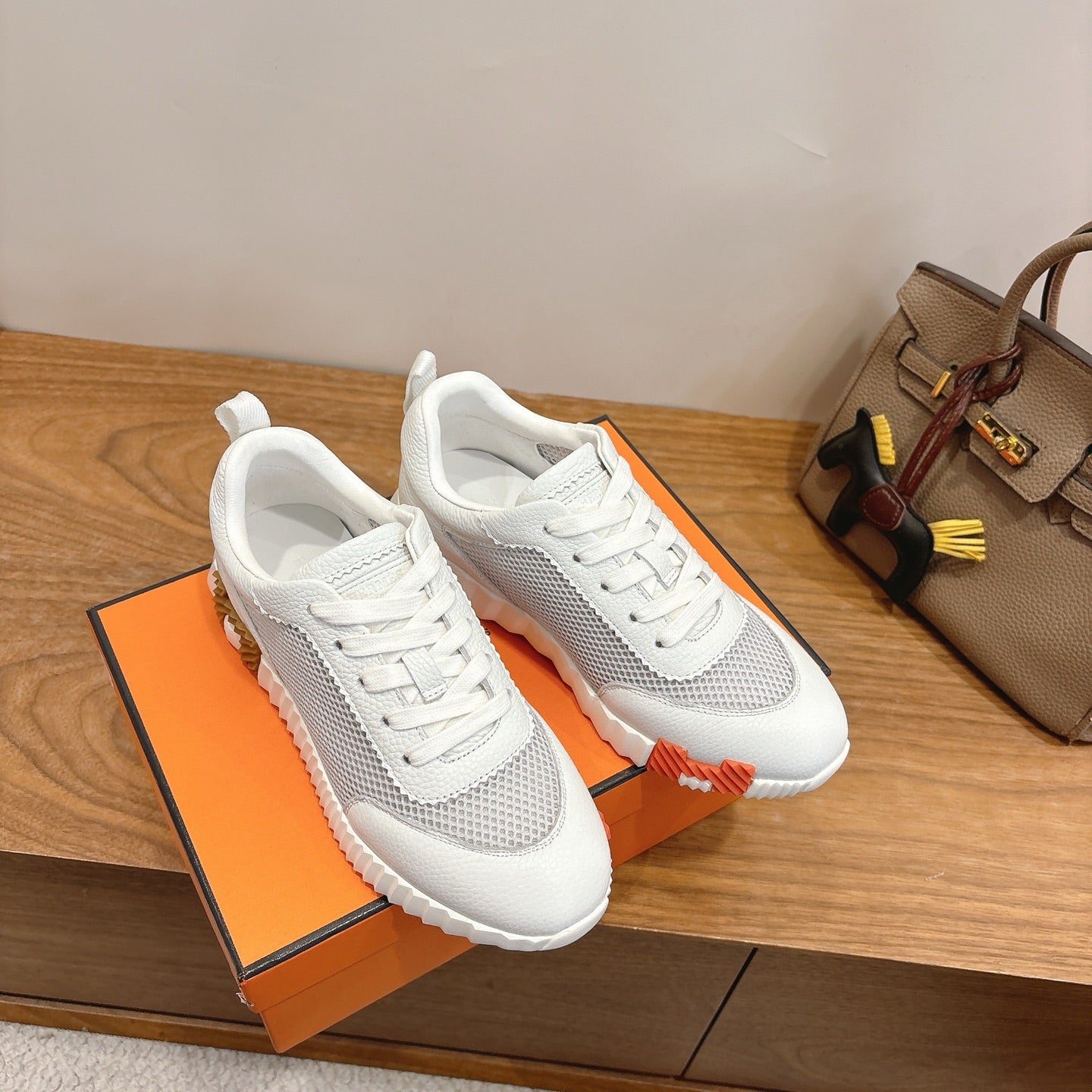 HM 26ss Sneakers White Gray Cowhide  Fabric 638567