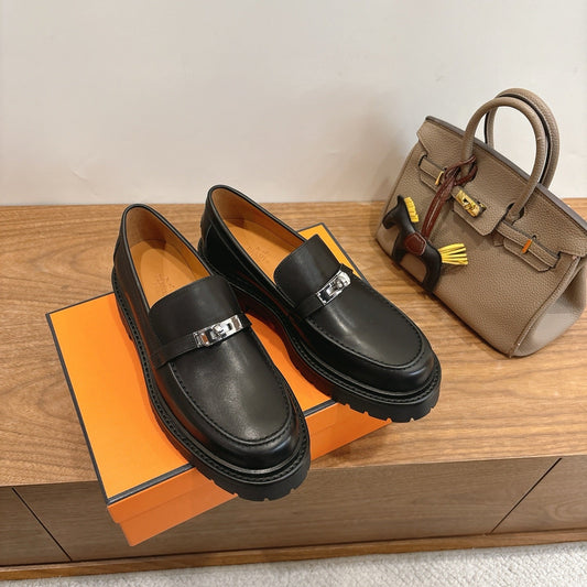 HM 26ss Loafers Black Calfskin Sliver Buckle 638428
