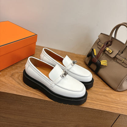 HM 26ss Loafers White Calfskin Sliver Buckle 638427