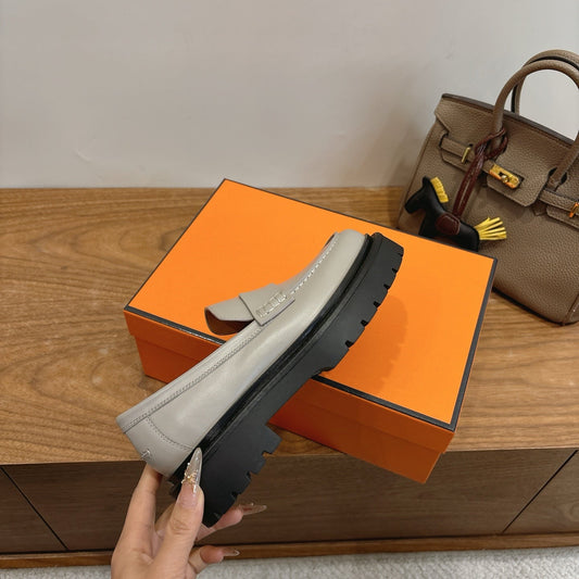 HM 26ss Loafers Gray Calfskin 638434