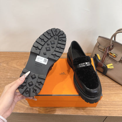HM 26ss Loafers Black Wool Calfskin 638437