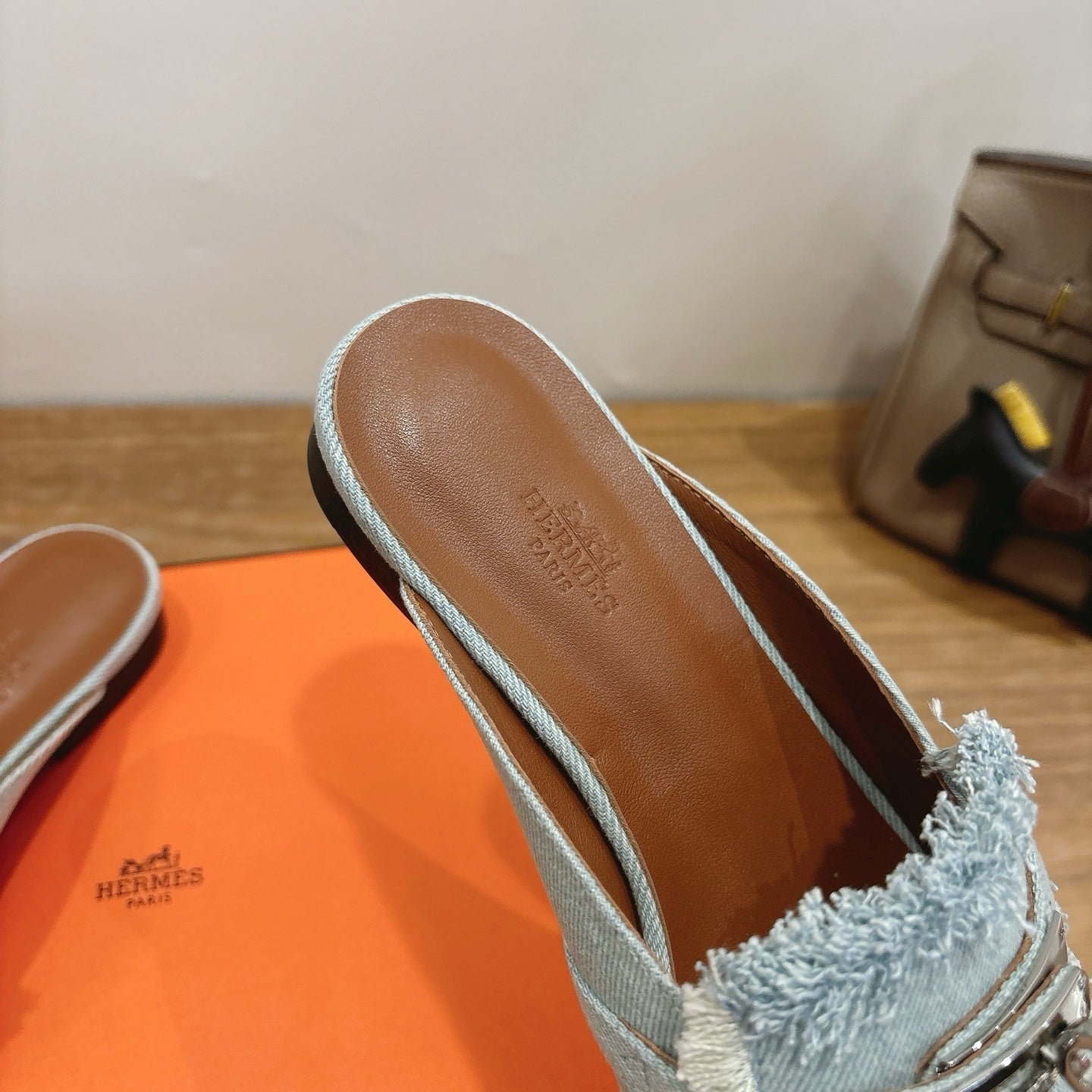 HM 26ss Mule Light Blue Denim Leather 638474