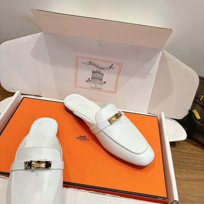 HM 26ss Mule White Calfskin Gold Buckle 638468