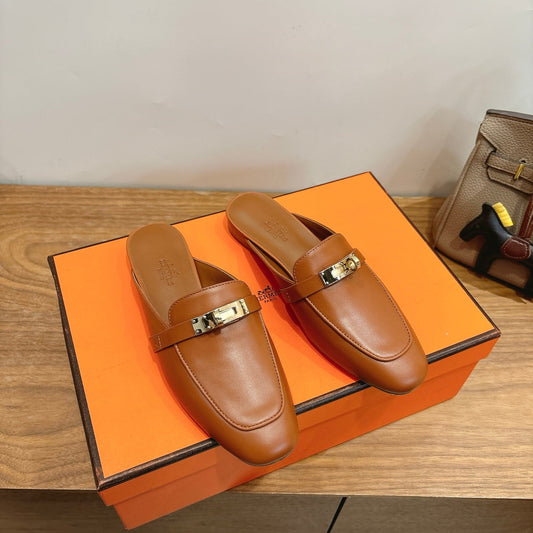 HM 26ss Mule Camel Brown Calfskin Gold Buckle 638472