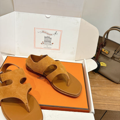 HM 26ss Thong Sandal Brown Suede Calfskin 638407
