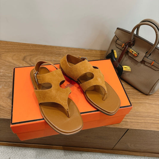 HM 26ss Thong Sandal Brown Suede Calfskin 638407