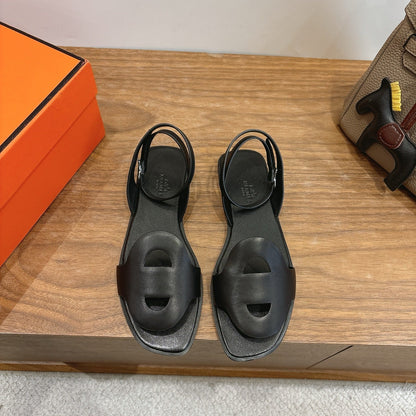 HM 26ss Flat Sandal  Black Calfskin 638412