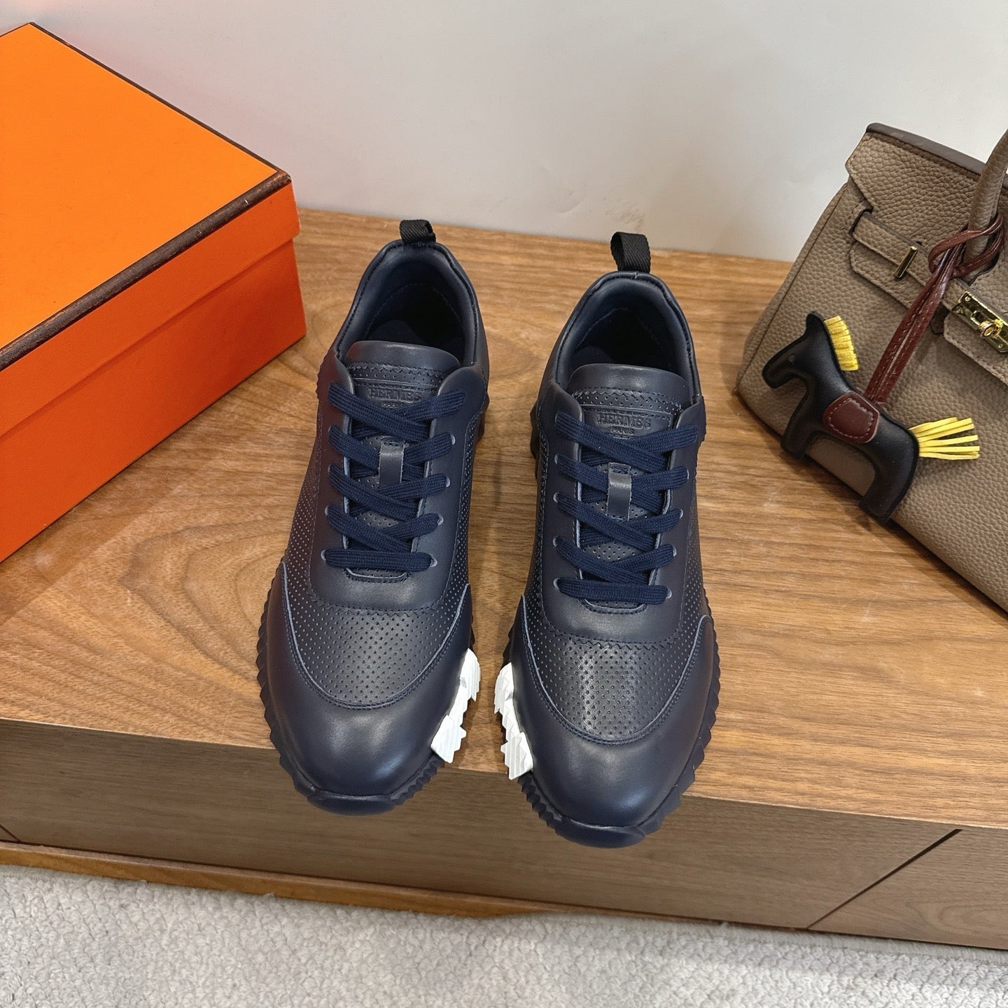 HM 26ss Sneakers Navy Blue Leather 638576