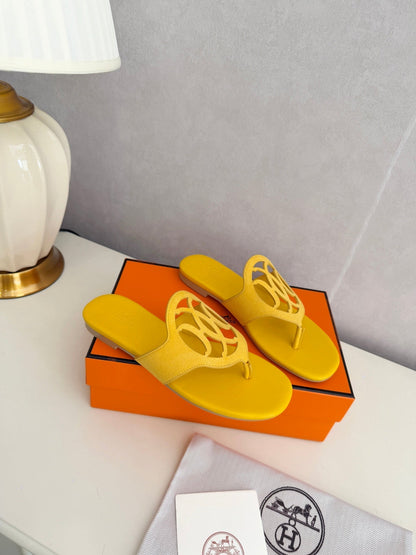 HM 26ss Pig-Nose Slipper Yellow Leather 605905