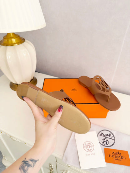 HM 26ss Pig-Nose Slipper Brown Leather 605913