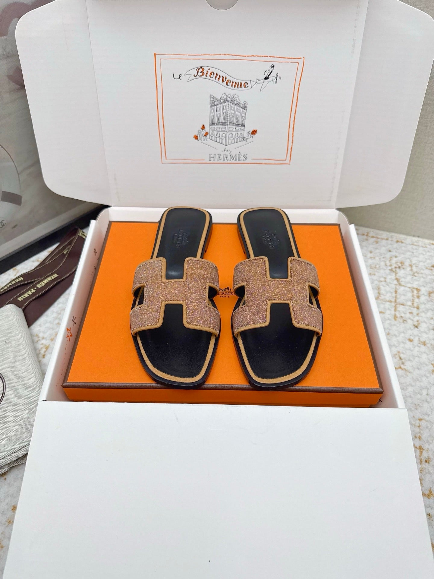 HM 26ss Oran Sandals Rose Bronze Rhinestone Cowhide 625264