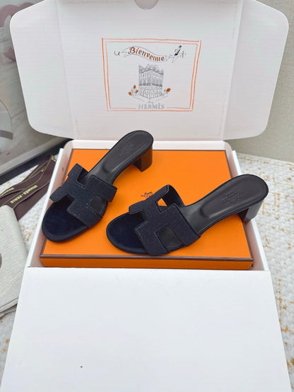 HM 26ss Oran Sandals 50 Black Rhinestone Cowhide 625266