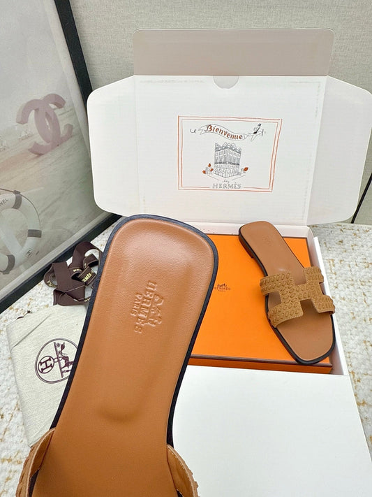 HM 26ss Oran Sandals Brown Suede Sheepskin 625138