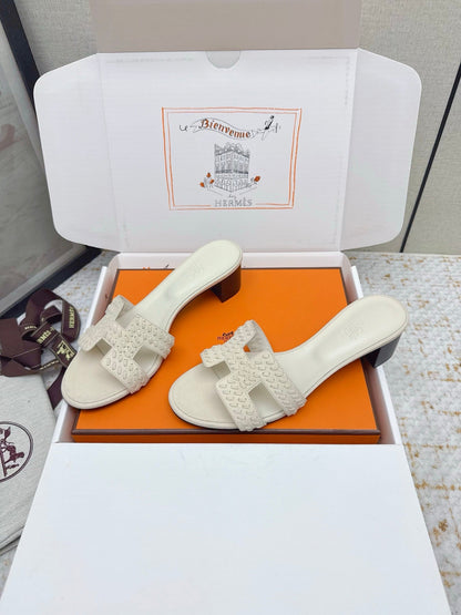 HM 26ss Oran Sandals 50 Cream Suede Sheepskin 625141