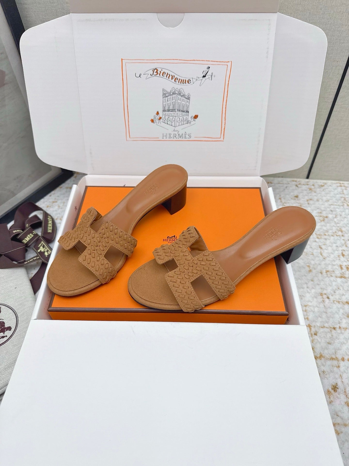 HM 26ss Oran Sandals 50 Brown Suede Sheepskin 625143