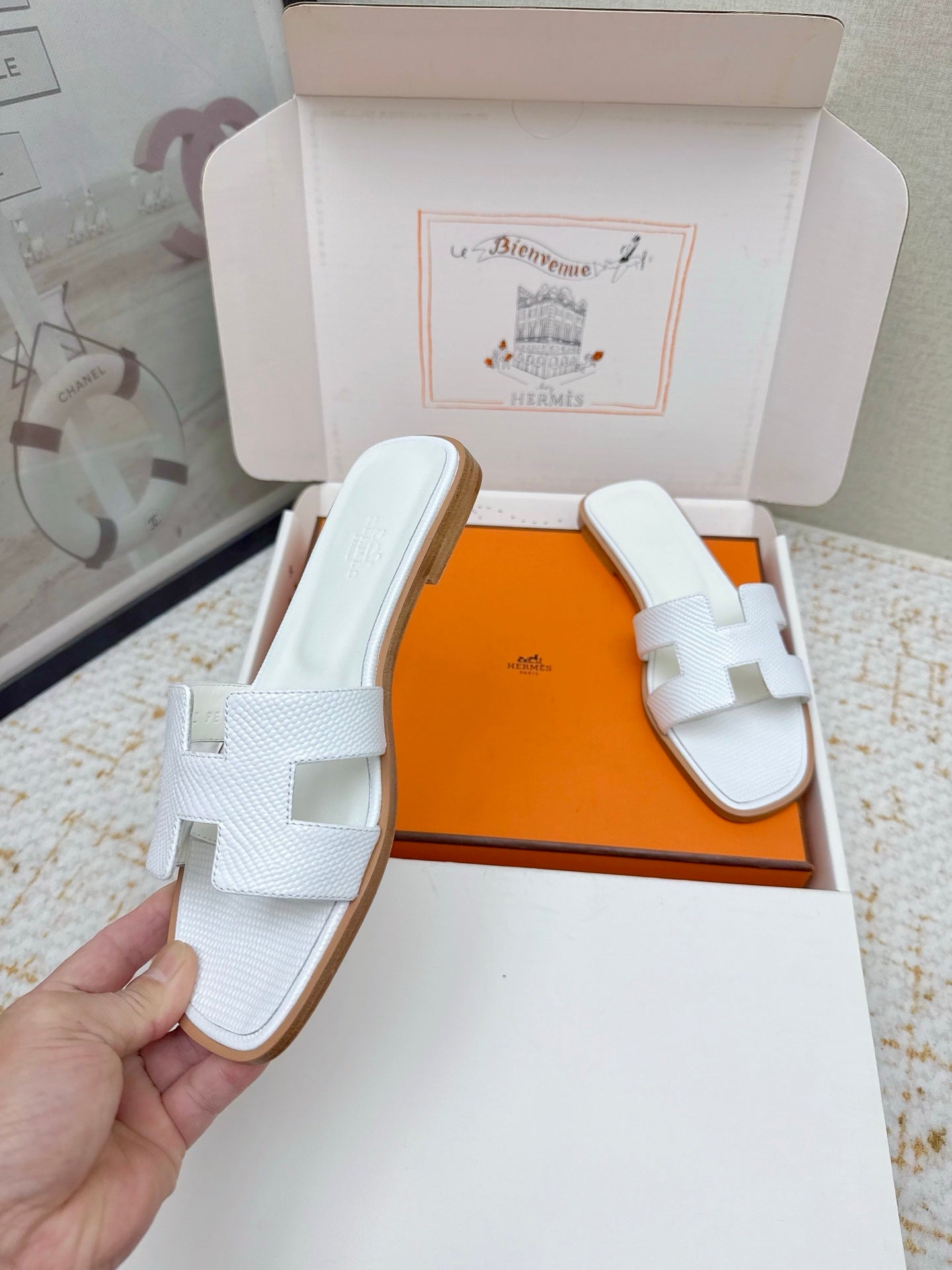HM 26ss Oran Sandals White Cowhide 625040