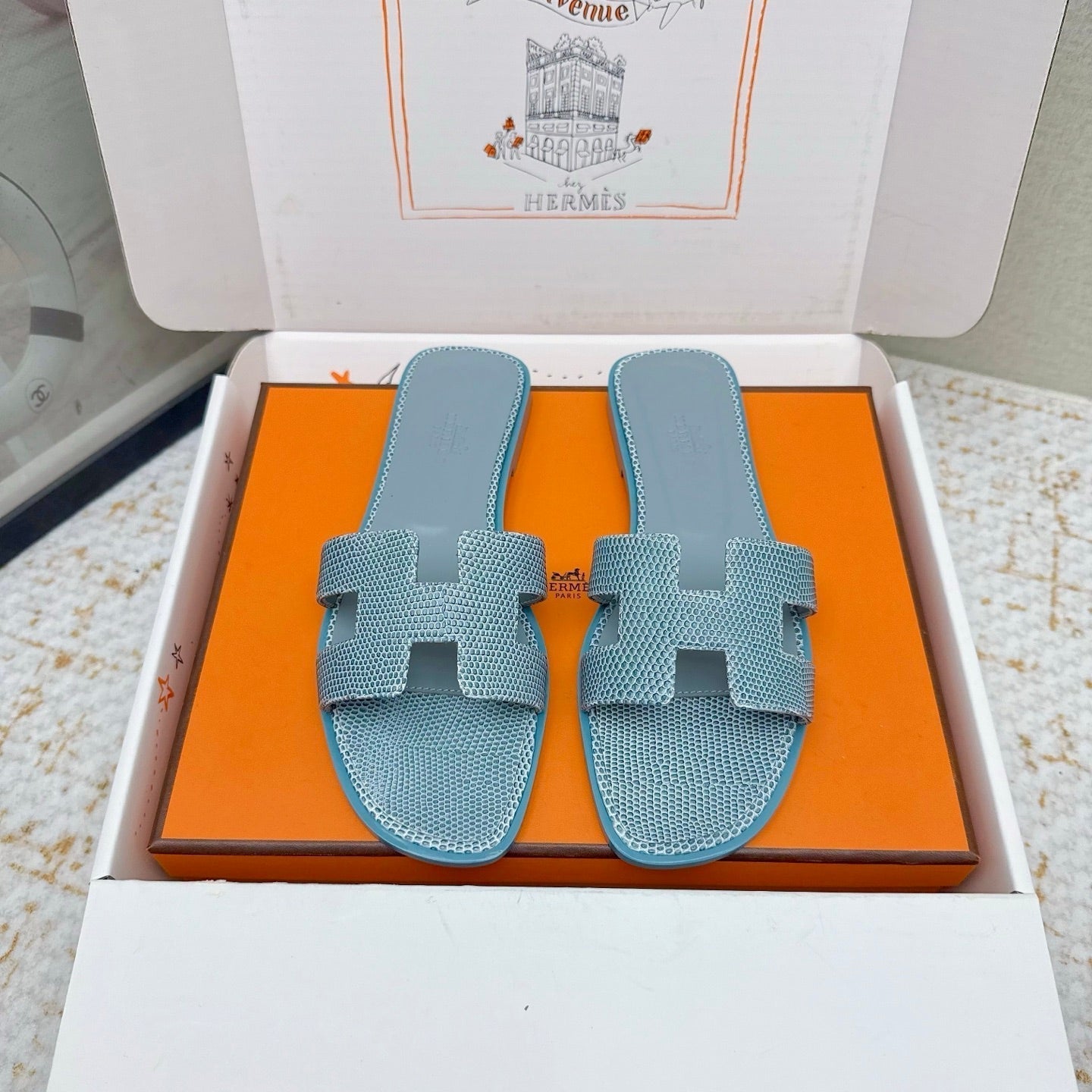 HM 26ss Oran Sandals Blue Cowhide 625042