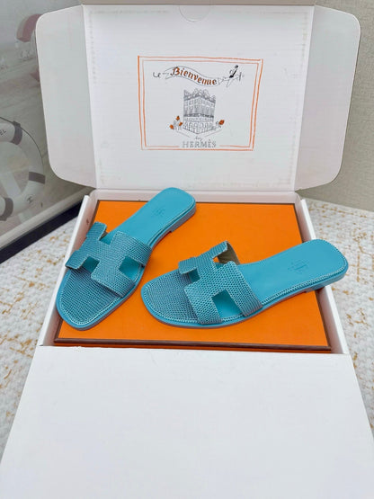 HM 26ss Oran Sandals Turquoise Cowhide 625050