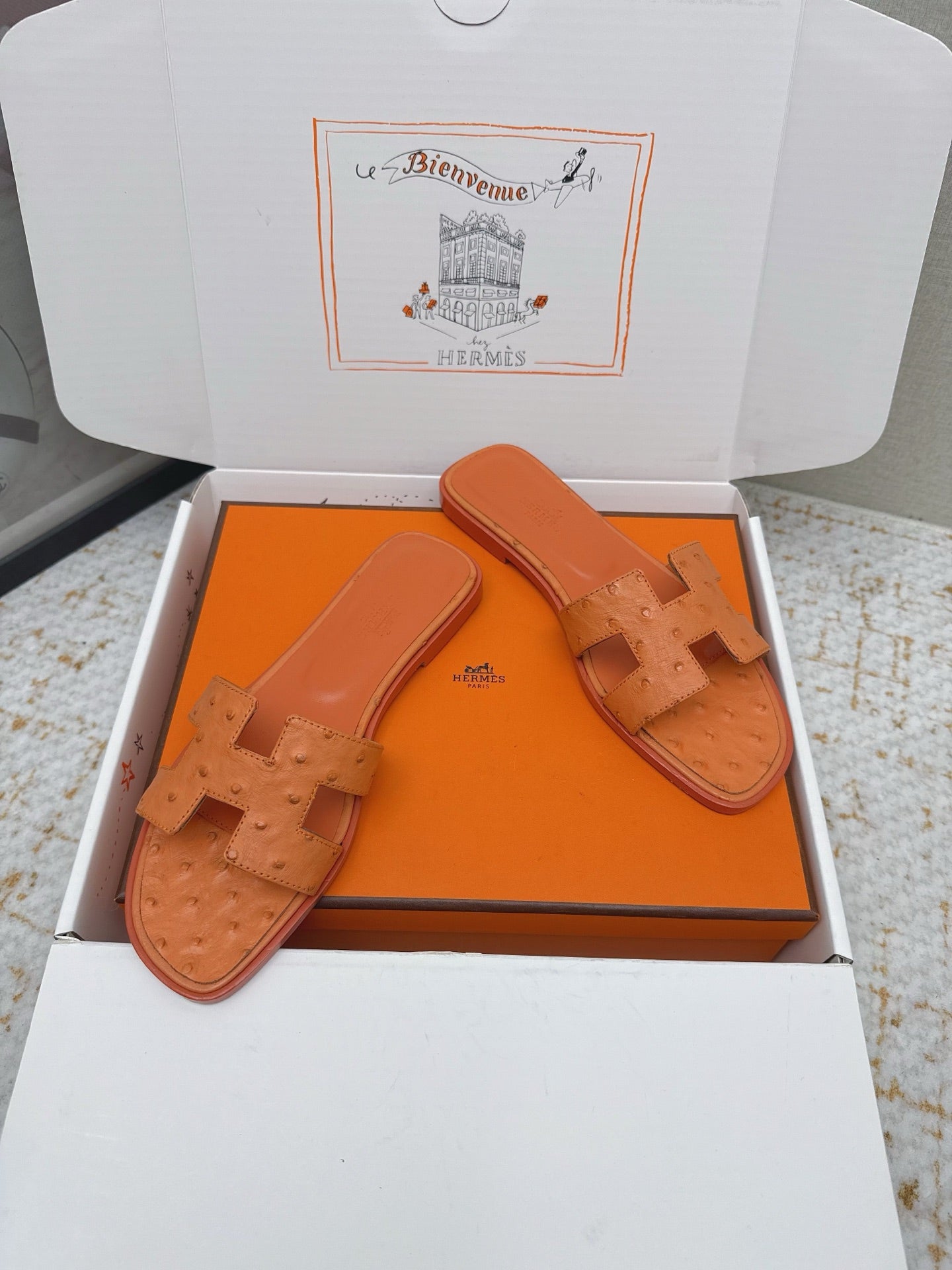 HM 26ss Oran Sandals Orange Ostrich Leather 625093