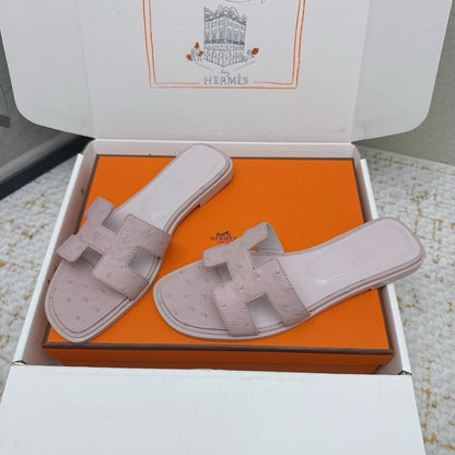 HM 26ss Oran Sandals Rose Nude Ostrich Leather 625099