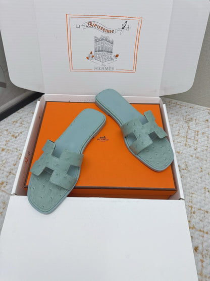 HM 26ss Oran Sandals Sage Green Ostrich Leather 625101