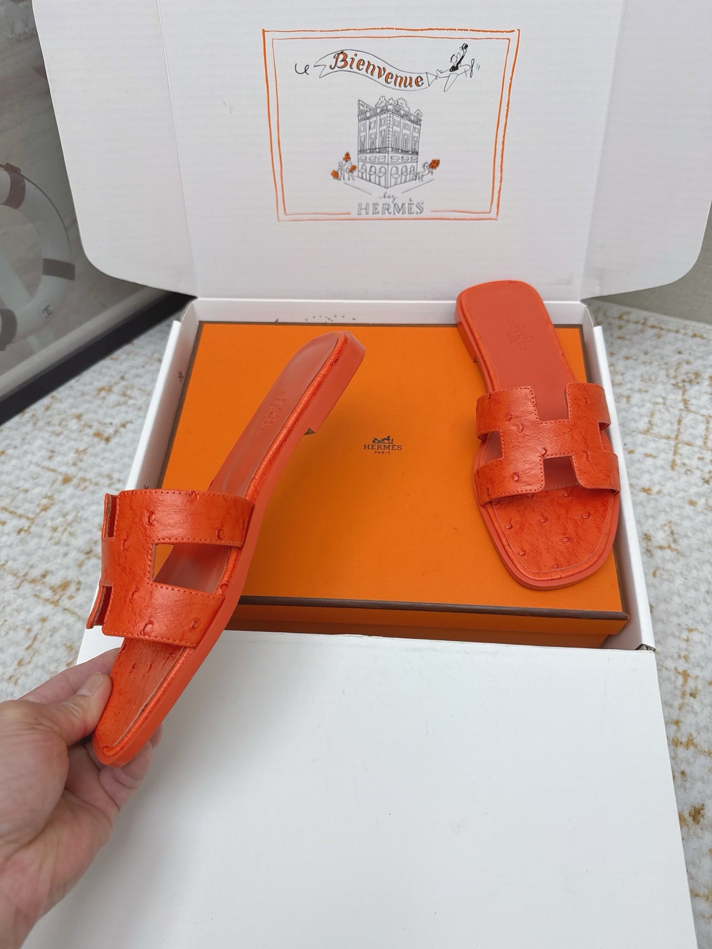 HM 26ss Oran Sandals Dark Orange Ostrich Leather 625105