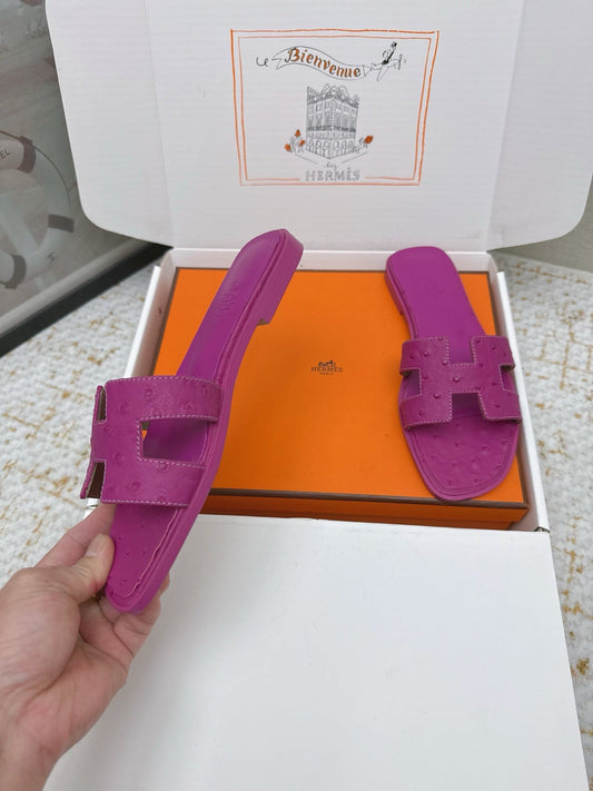 HM 26ss Oran Sandals Purple Ostrich Leather 625109