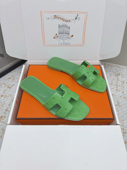 HM 26ss Oran Sandals Green Ostrich Leather 625110