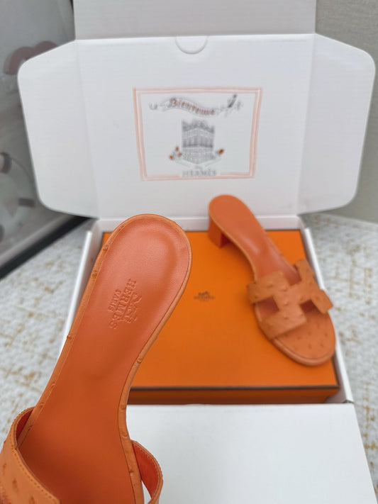 HM 26ss Oran Sandals 50 Orange Ostrich Leather 625125