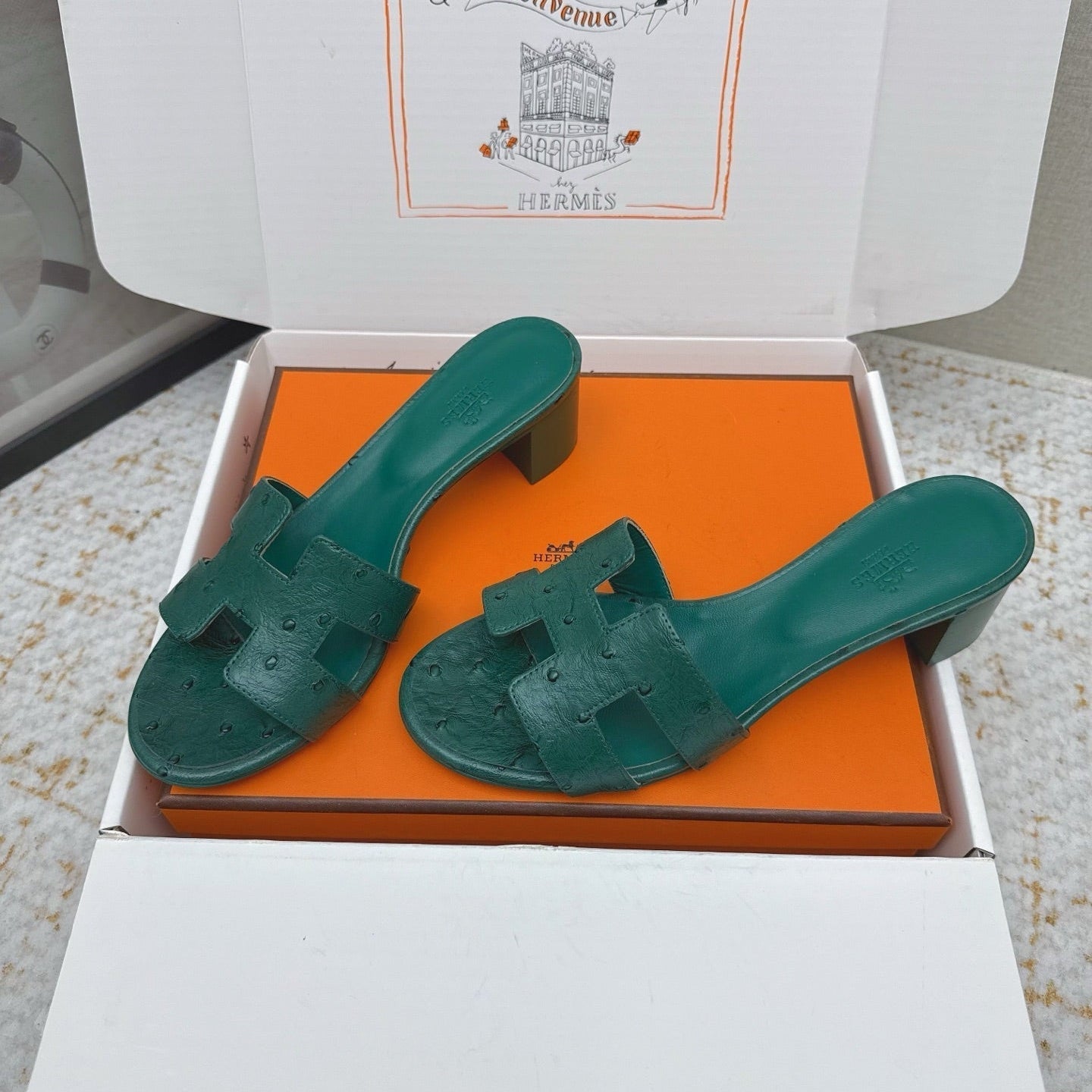 HM 26ss Oran Sandals 50 Forest Green Ostrich Leather 625129