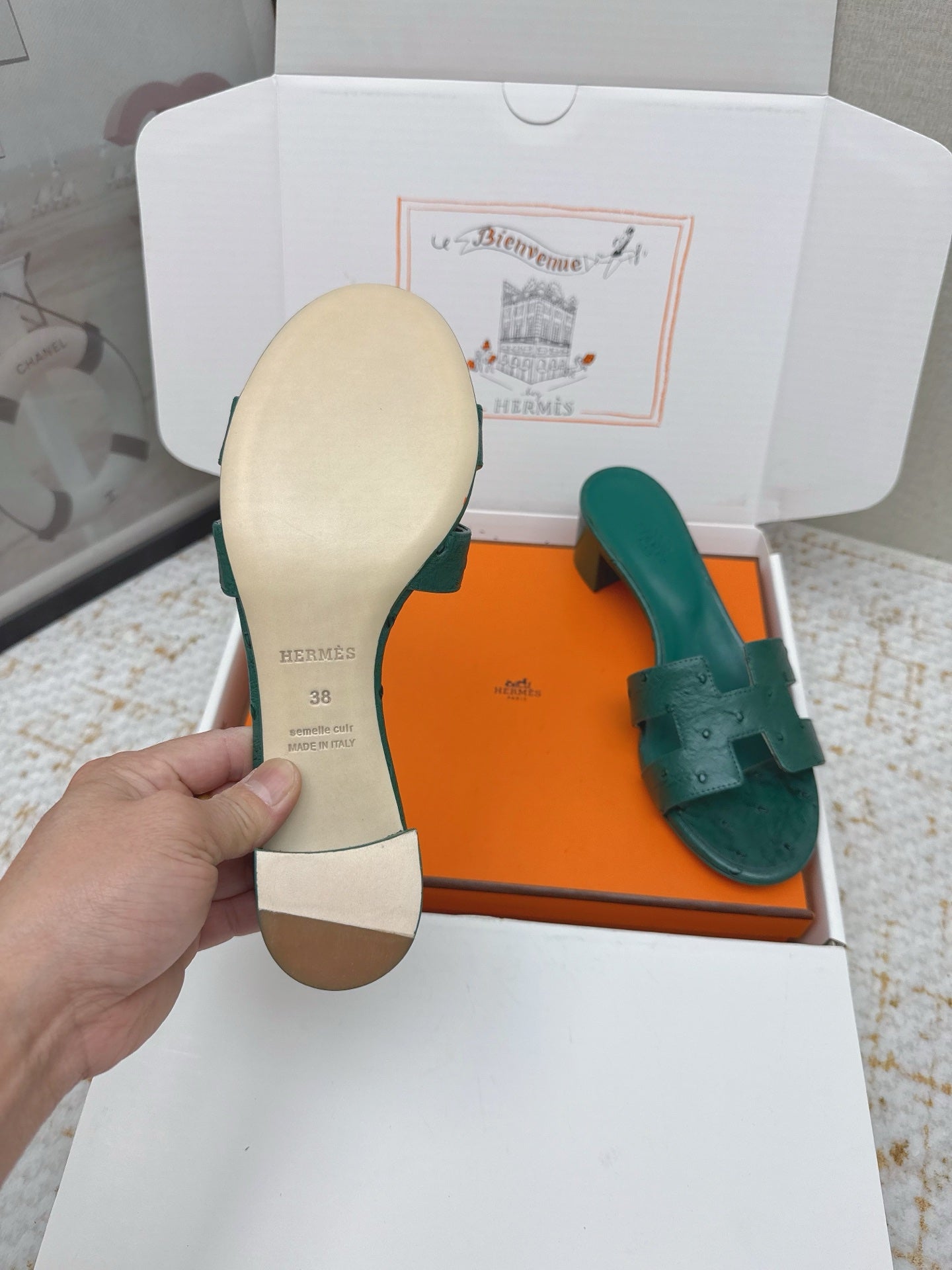 HM 26ss Oran Sandals 50 Forest Green Ostrich Leather 625129