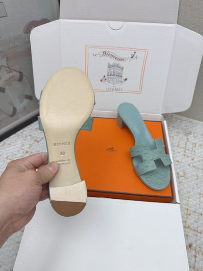 HM 26ss Oran Sandals 50 Vert Amande Ostrich Leather 625130