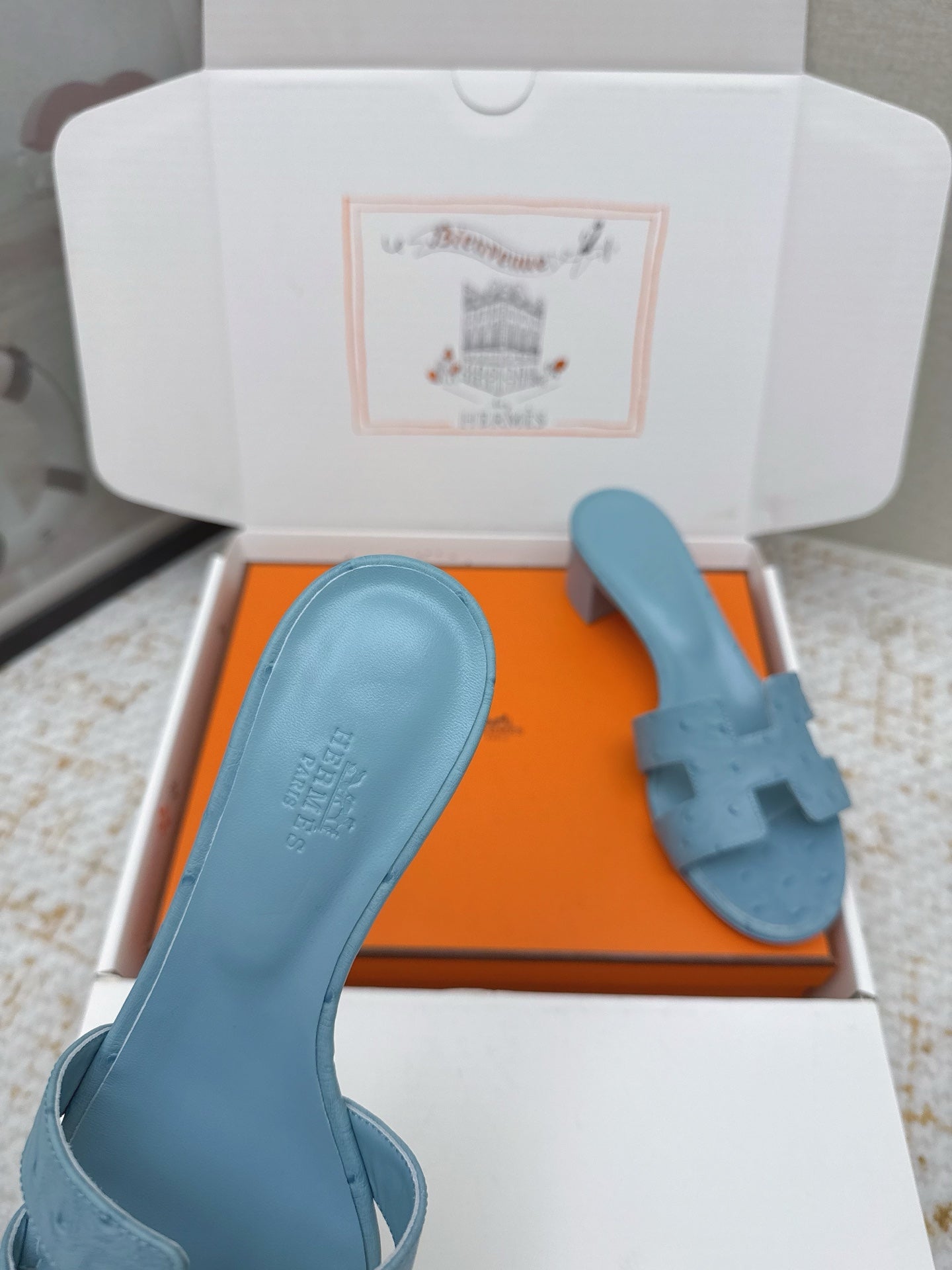 HM 26ss Oran Sandals 50 Dusty Blue Ostrich Leather 625132