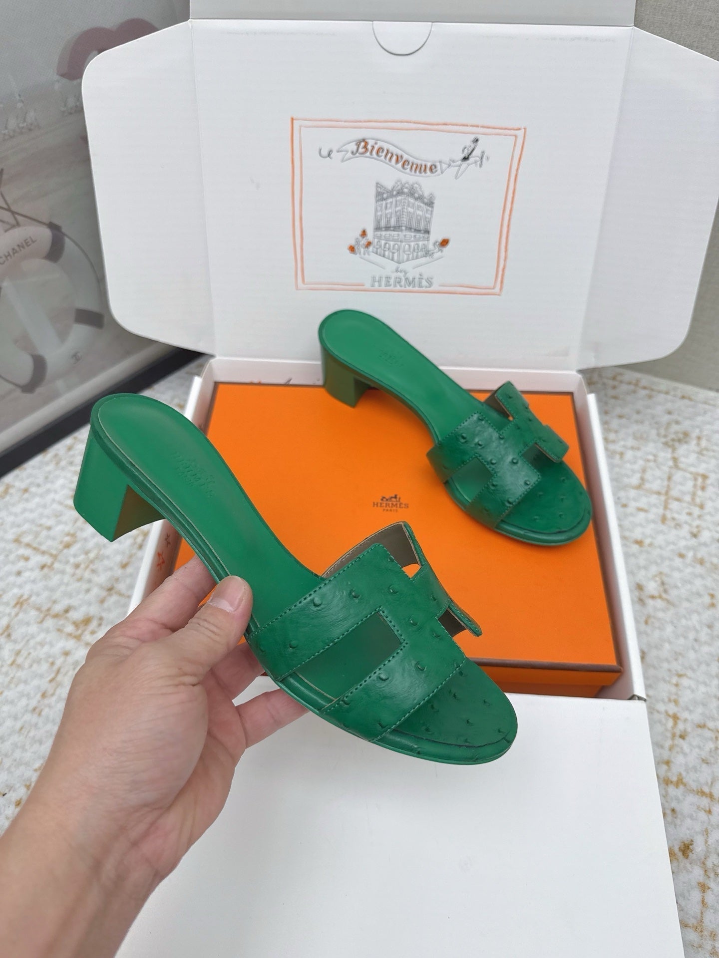 HM 26ss Oran Sandals 50 Dark Green Ostrich Leather 625134