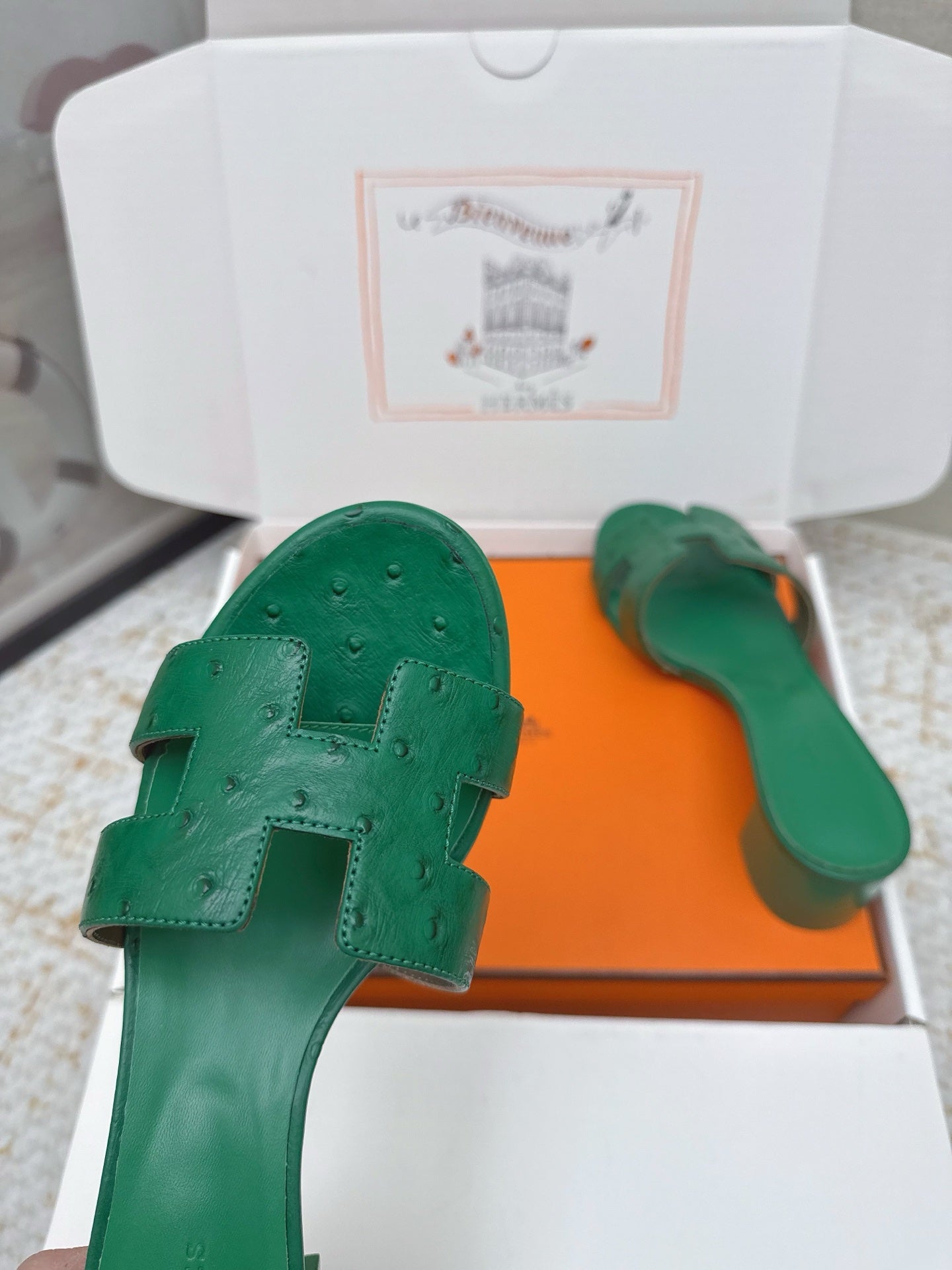 HM 26ss Oran Sandals 50 Dark Green Ostrich Leather 625134