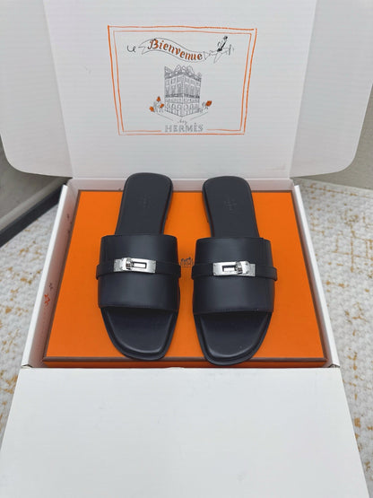 HM 26ss Oasis Sandals Black Sheepskin Sliver Buckle 625163