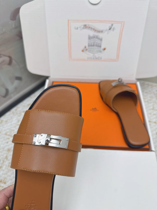 HM 26ss Oasis Sandals Brown Sheepskin Sliver Buckle 625166