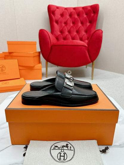 HM 2026 Mule Calfskin Suede 859384