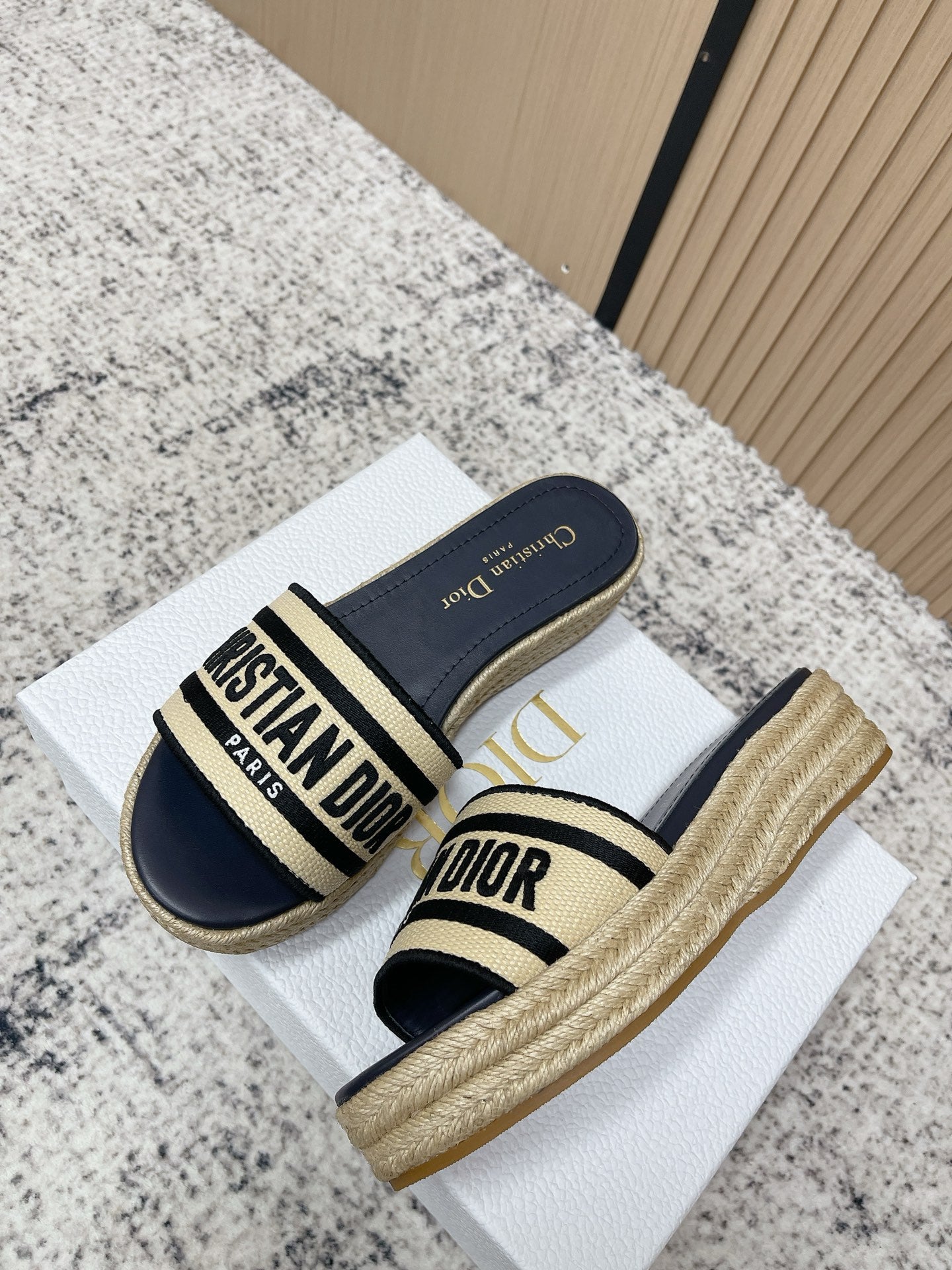 CD 26s Platform Embroidered Sandals Beige Navy Blue Canvas Leather 643501