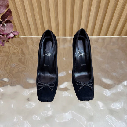 Christian Louboutin 2026 Cassia Nodo 100mm Pumps Crepe-Satin 776028