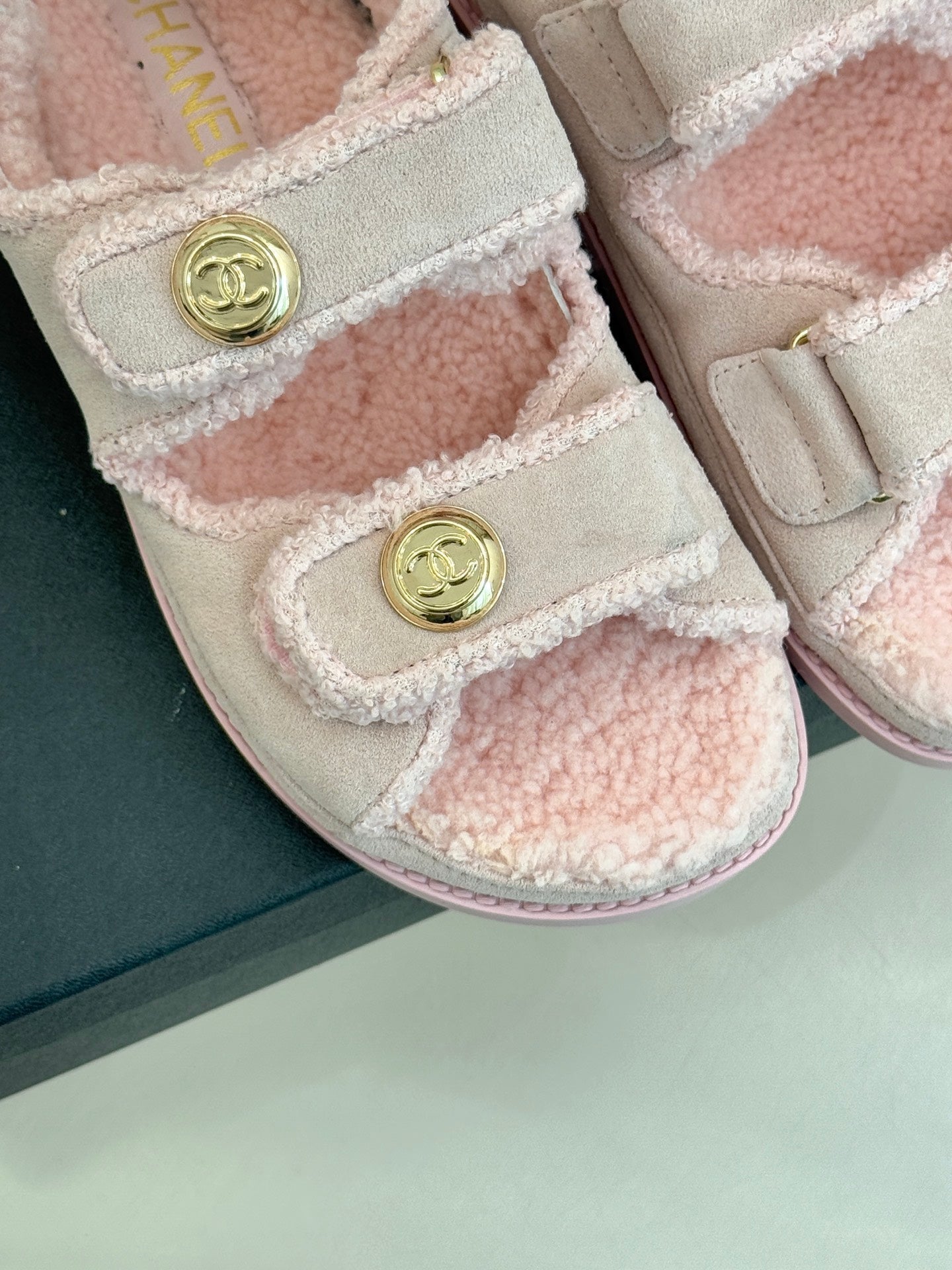 CC 26 Dad Sandal Pink Velvet Wool Velvet Wool 609761
