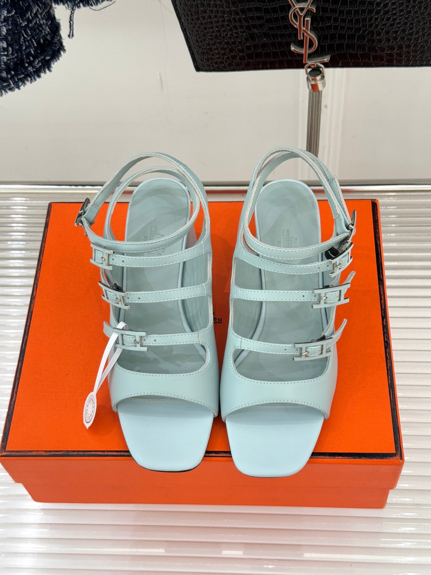HM 26ss Peep Toe Sandals 65 Baby Blue Sheepskin 642768