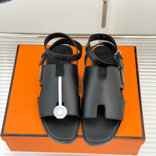 HM 26ss Flat Sandals Black Sheepskin 642791