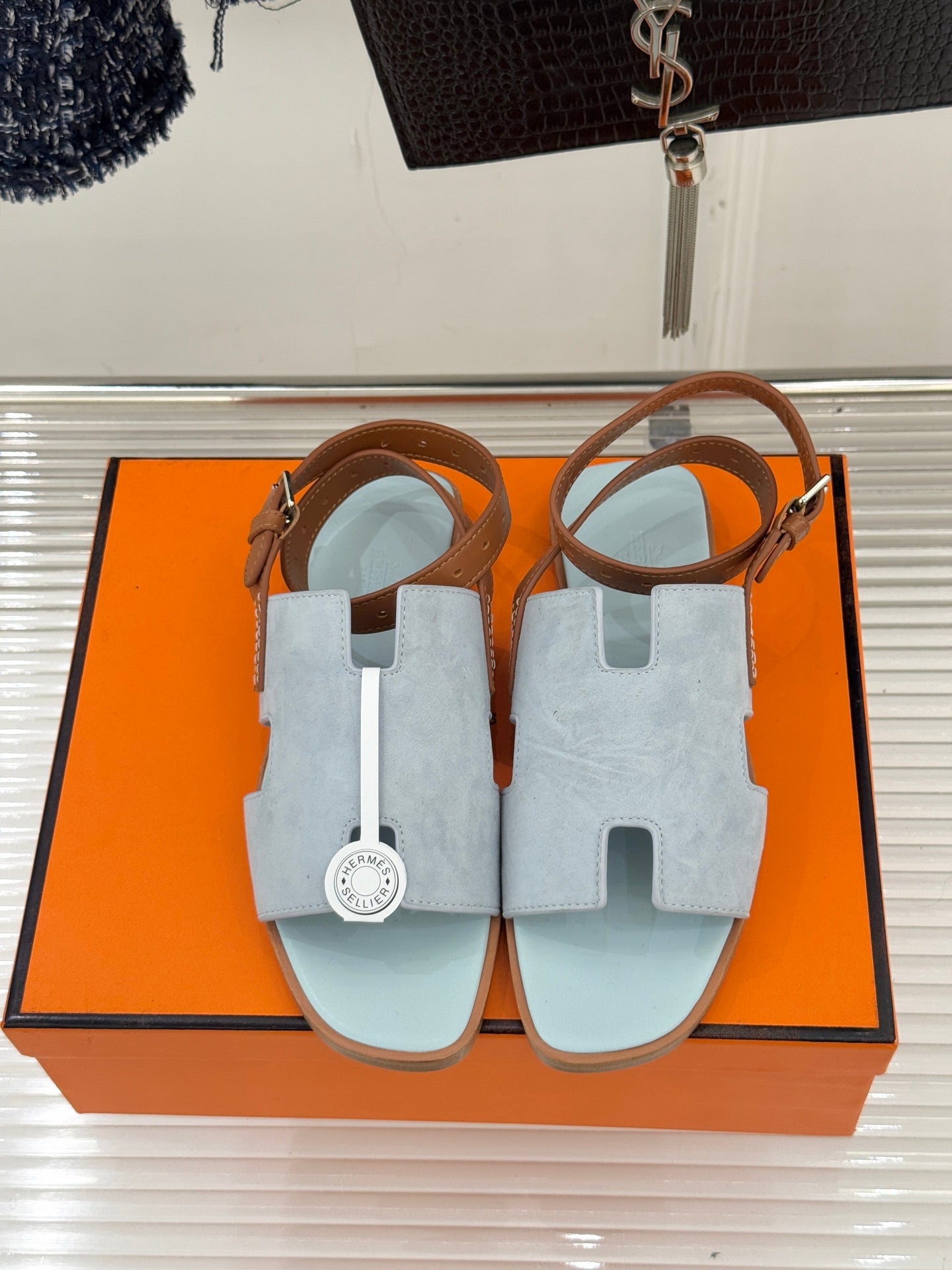 HM 26ss Flat Sandals Baby Blue Suede Sheepskin 642796