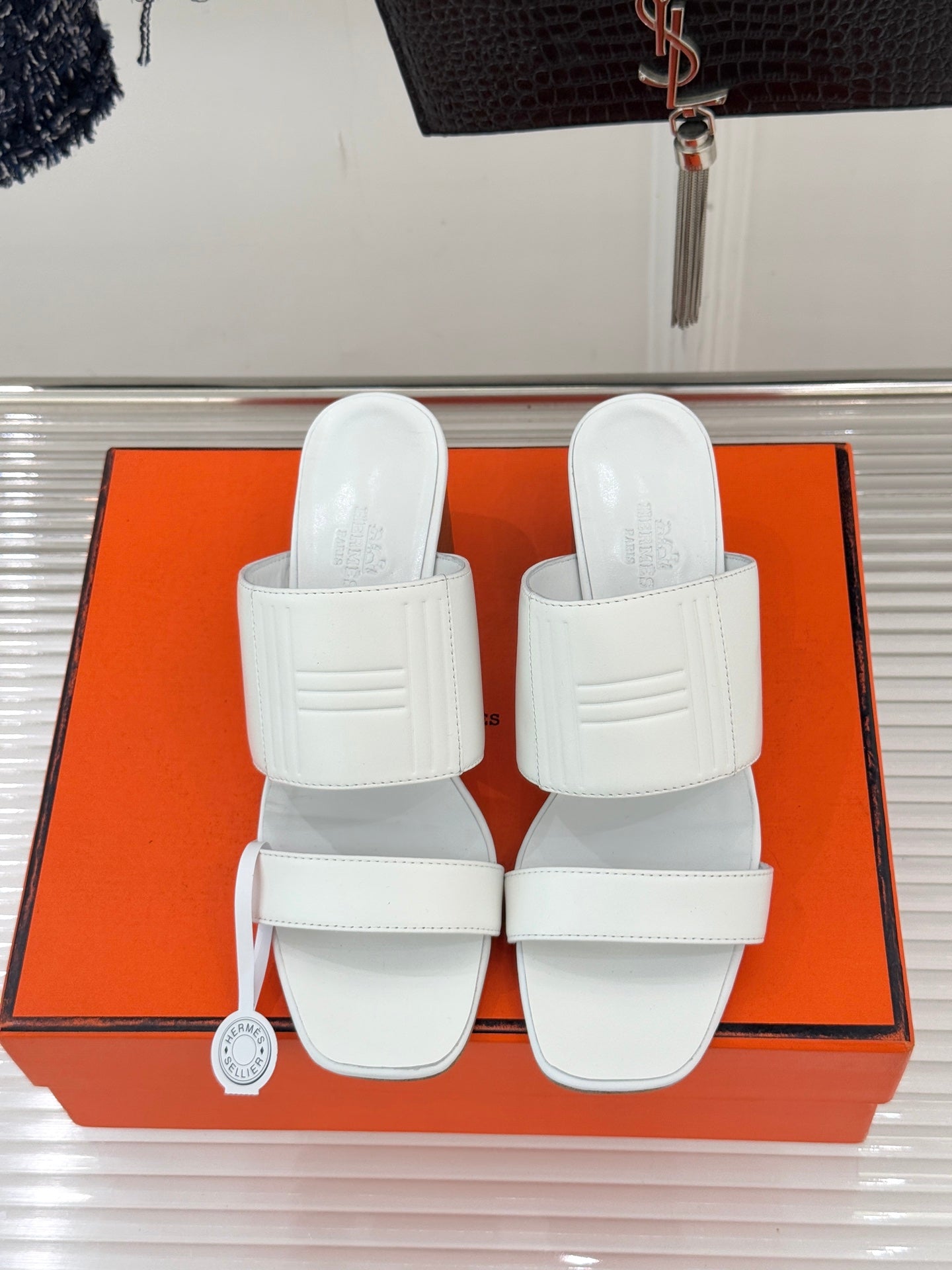 HM 26ss Heels Slippers 75 White Sheepskin 642860