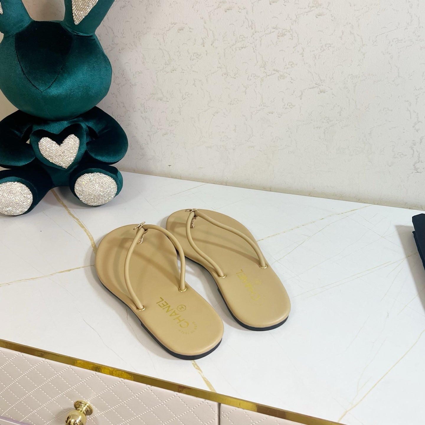 Chanel 2026 Flip-Flops With Gold Hardware Lambskin 779516
