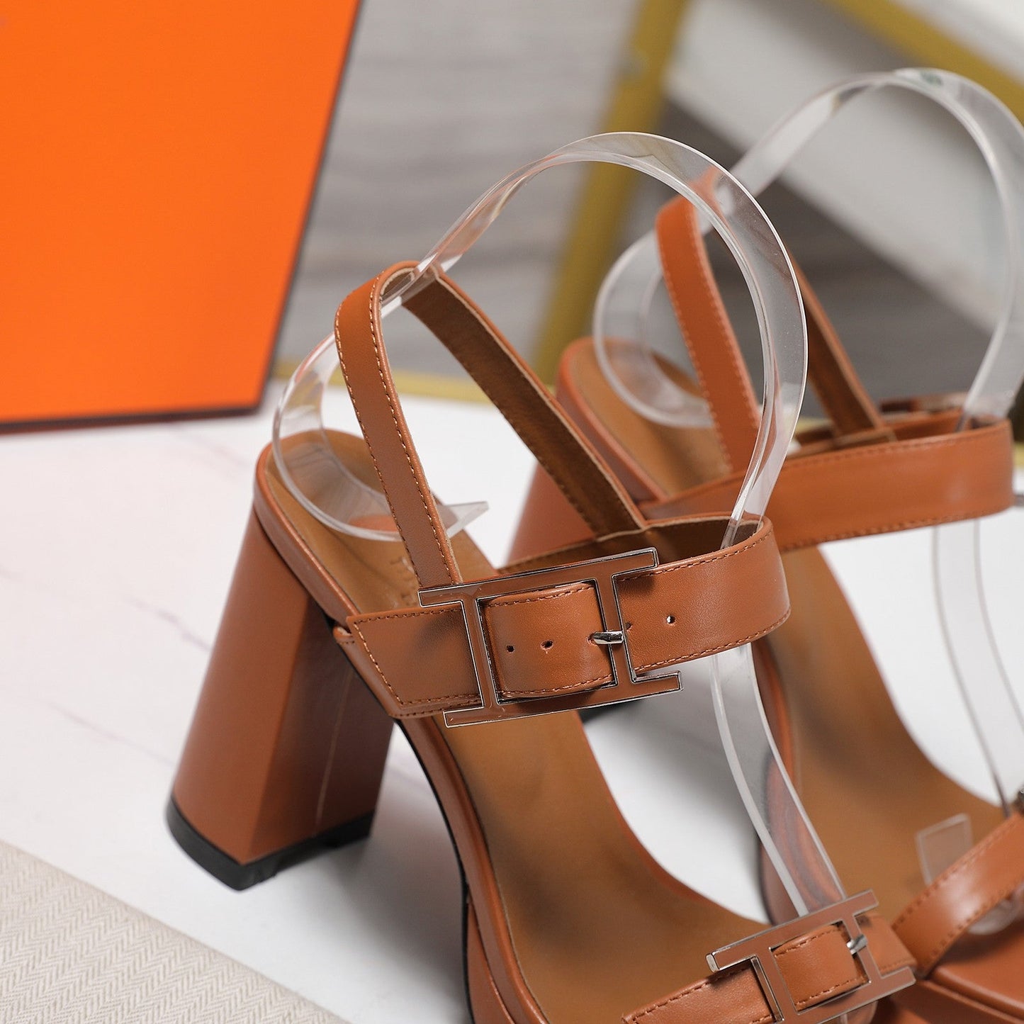 HM 26ss Platform High-Heeled Sandals Sheepskin 601216