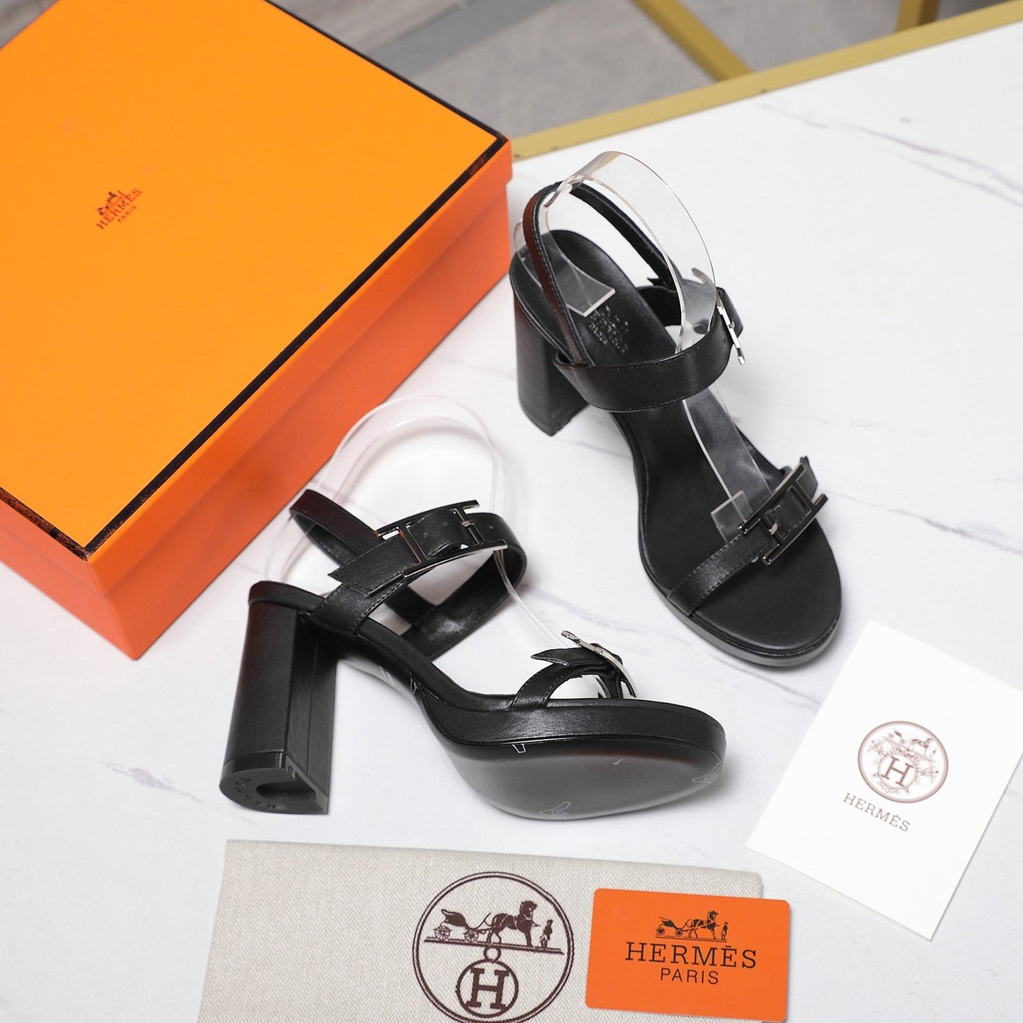 HM 26ss Platform High-Heeled Sandals Black Sheepskin 601217