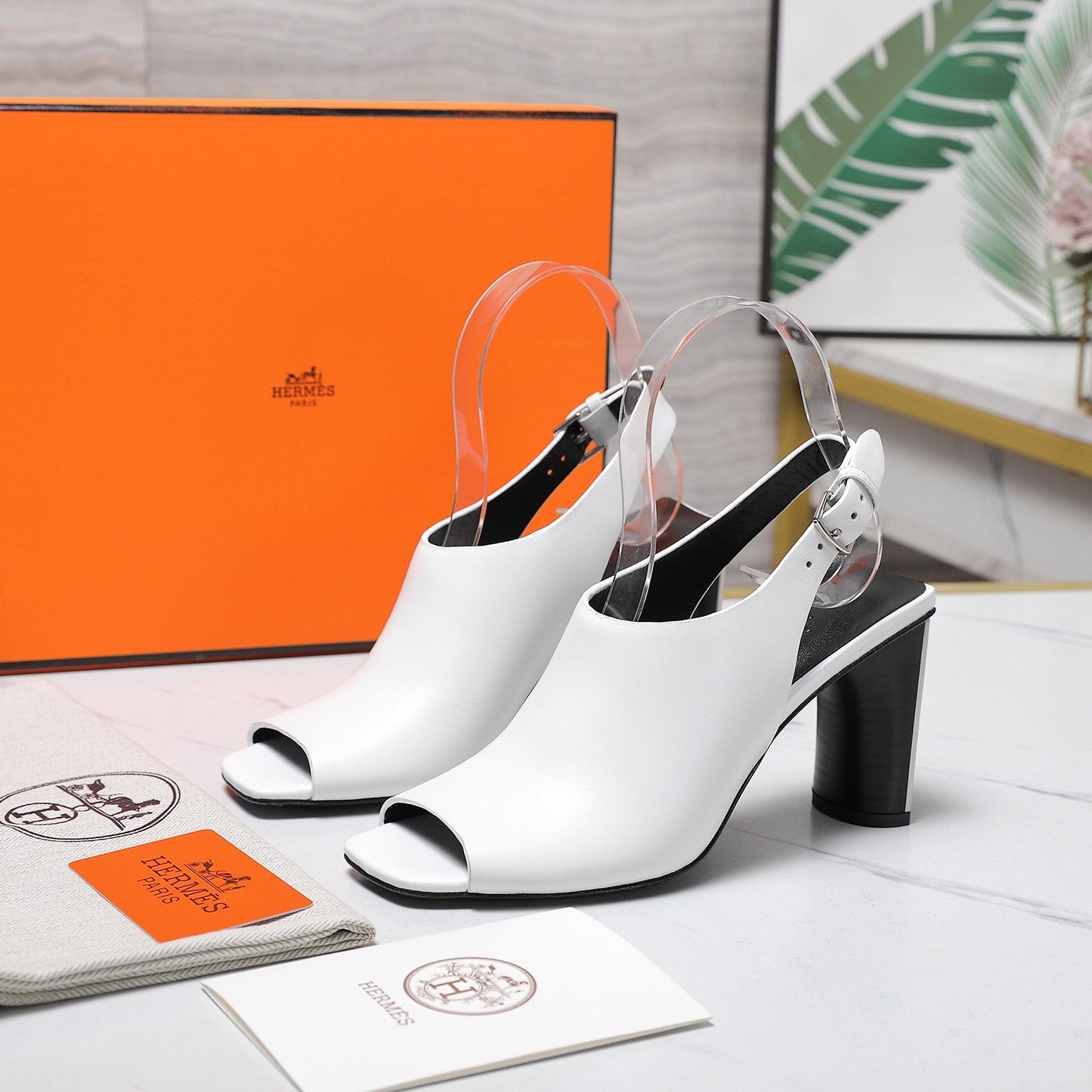 HM 26ss Peep-Toe Sandals 80 White Black Cowhide 601238