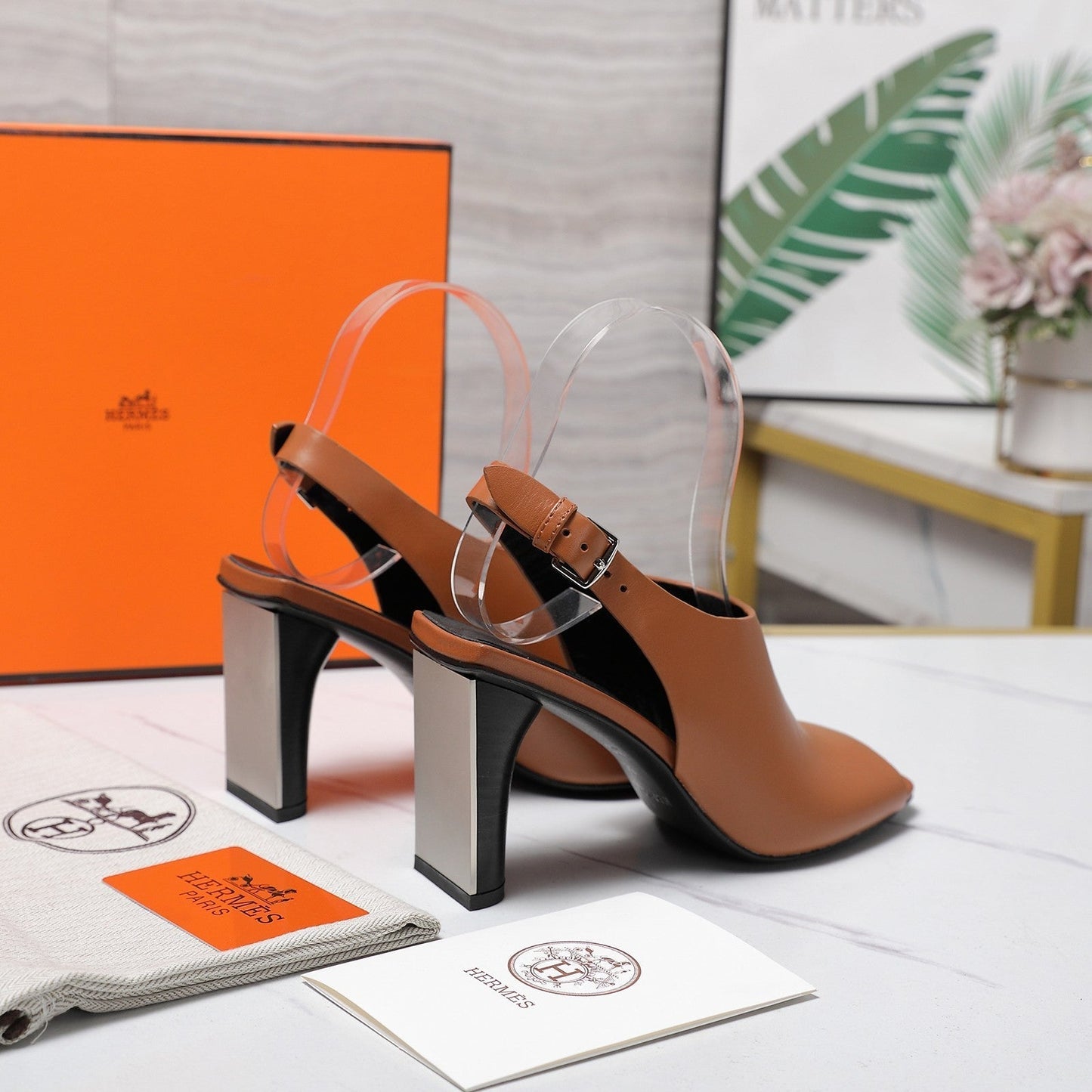 HM 26ss Peep-Toe Sandals 80 Tan Black Cowhide 601239